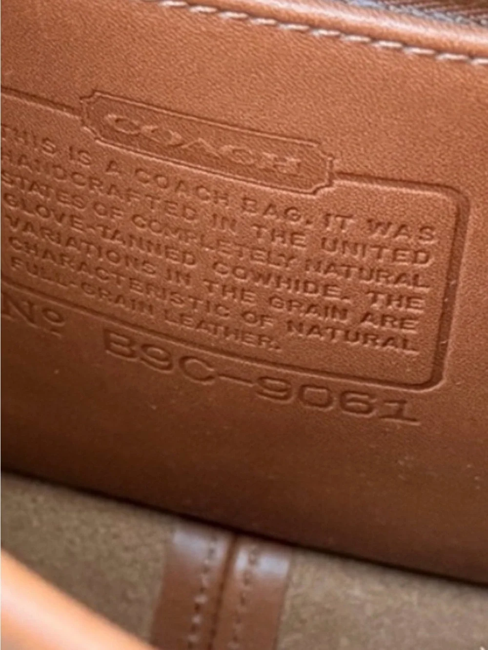 Vintage Coach Rambler’s Legacy 9061 – Like New